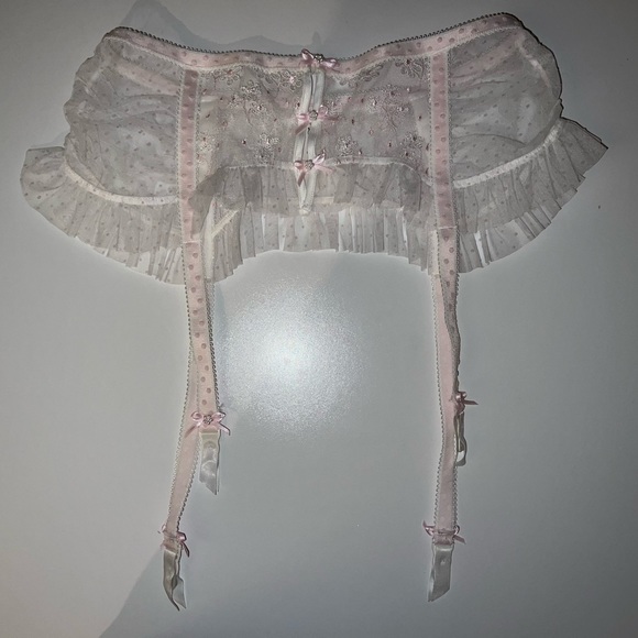 Two Piece For Love and Lemons Evie Longline Bra and Garter - Picture 6 of 13